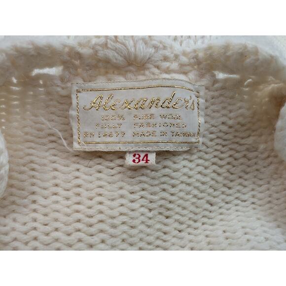 Vintage 60s Cardigan Sweater Cream Wool Scalloped Trim Misses Size 34 - Picture 6 of 6
